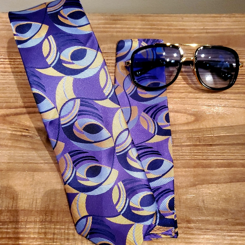 Men's necktie